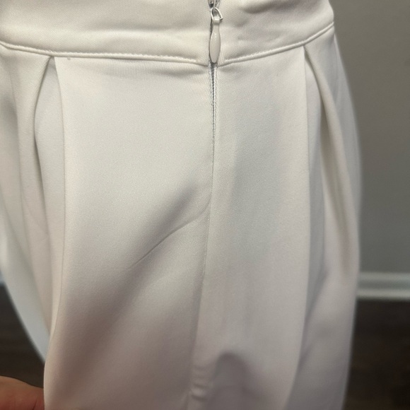 Missguided+ White Pleated Midi Skirt for Weddings - Picture 5 of 6